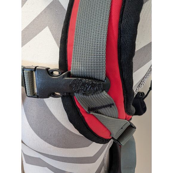 REI Whitney Backpack Hiking Day Bag Red Black Adjustable Waist - Picture 6 of 12